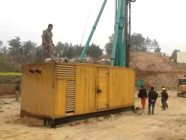 渭滨如何判断水冷式机油散热器密封件是否需要更换？